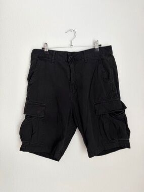 Men's Levi’s Black Cargo Shorts - Classic Utility Style